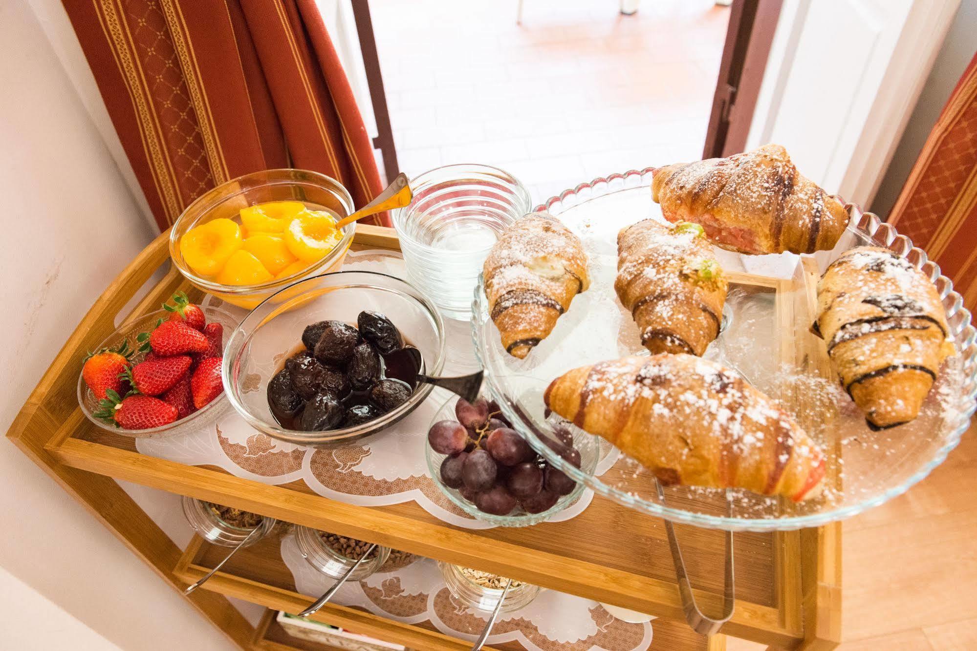 Domus Capilupi Bed and Breakfast Rome Buitenkant foto