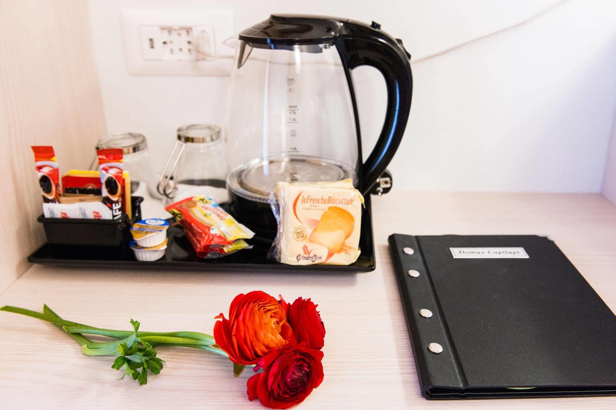 Domus Capilupi Bed and Breakfast Rome Buitenkant foto