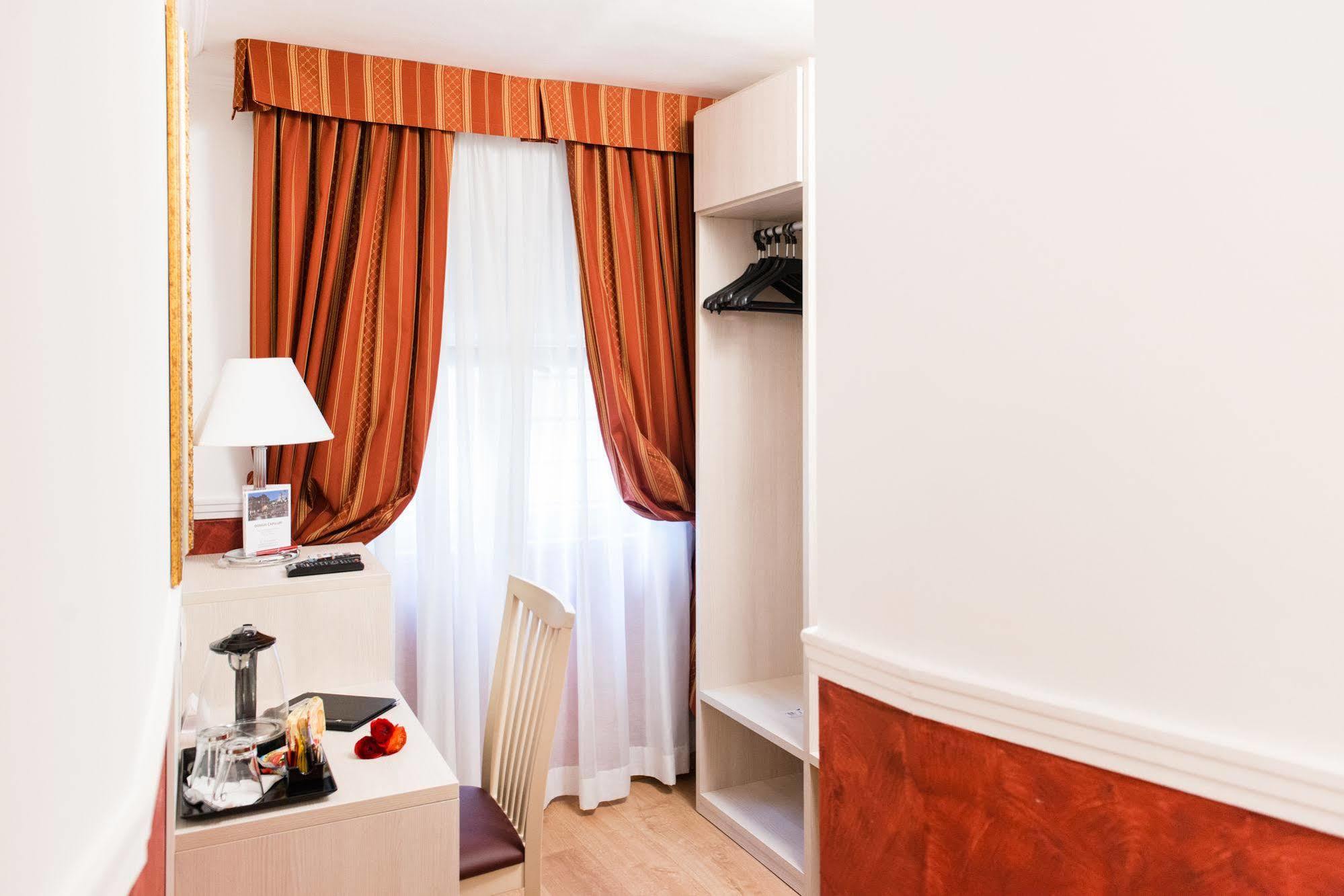 Domus Capilupi Bed and Breakfast Rome Buitenkant foto