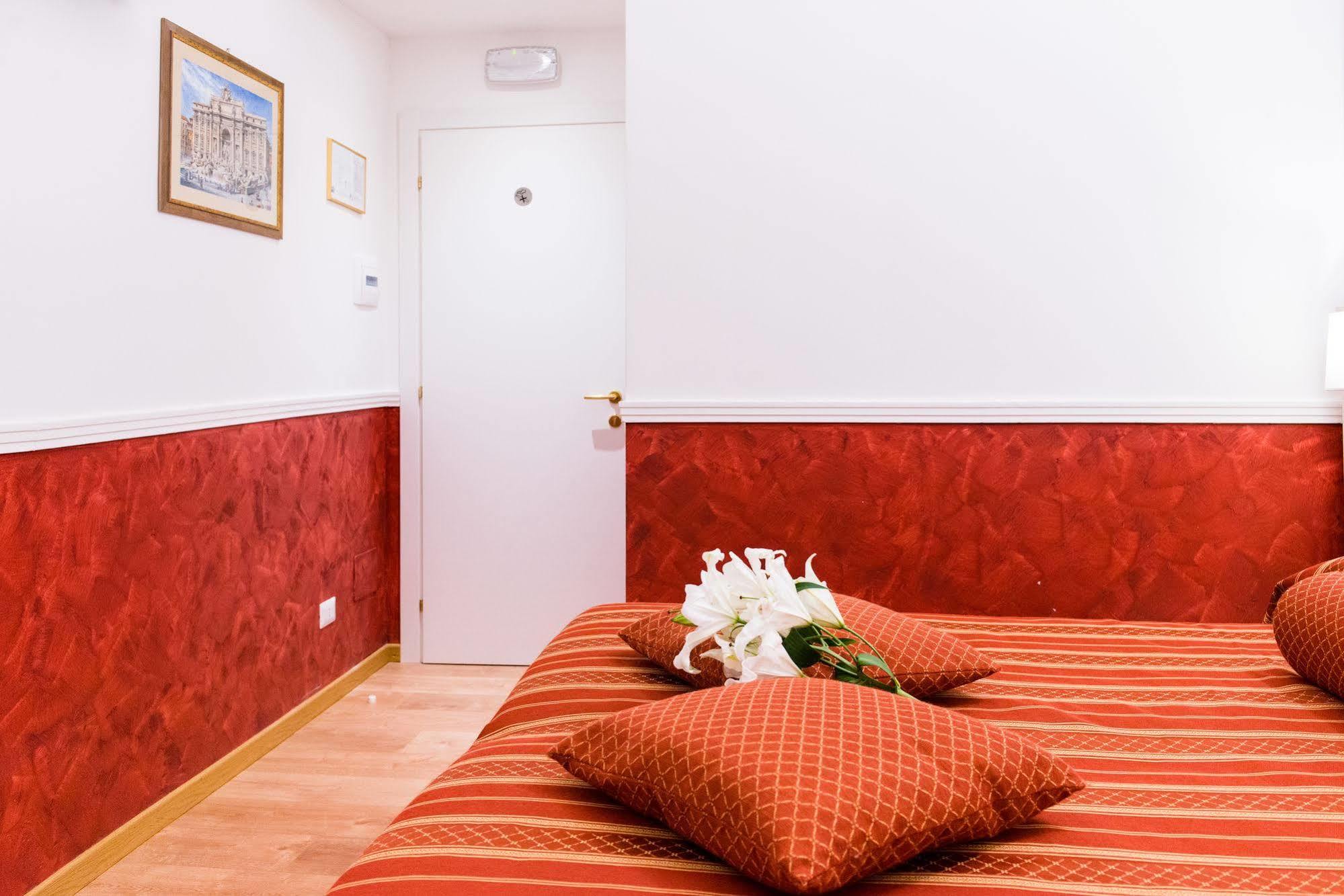 Domus Capilupi Bed and Breakfast Rome Buitenkant foto