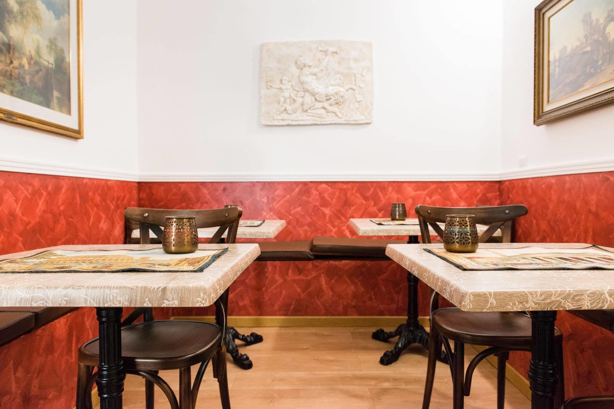 Domus Capilupi Bed and Breakfast Rome Buitenkant foto